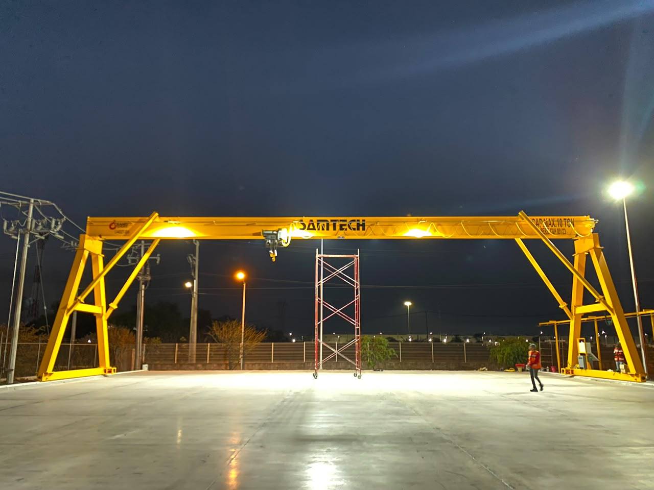 Cranes & Hoist